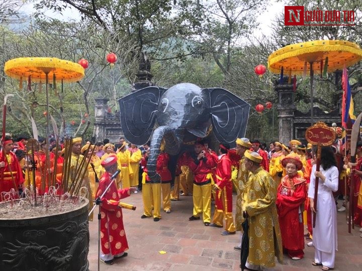 Tin nhanh - Tưng bừng hội Gióng Sóc Sơn, không còn lộn xộn tranh cướp “giò hoa tre” (Hình 8).