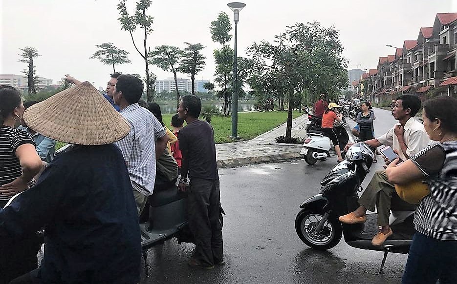 An ninh - Hình sự - Bắc Ninh: Phát hiện người đàn ông tử vong dưới hồ với nhiều nhát dao đâm ở bụng