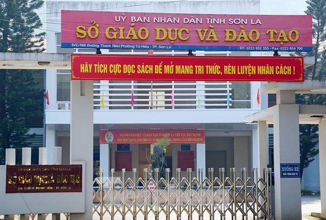 Giáo dục - Gian lận điểm thi ở Sơn La: Điểm con được nâng cao chót vót, 15 phụ huynh nói không liên quan