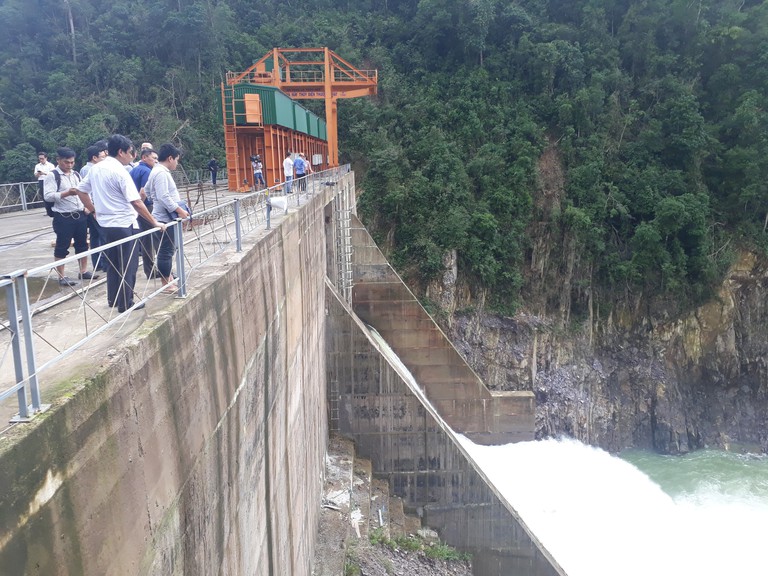 Môi trường - Bị “tuýt còi”, thuỷ điện Thượng Nhật còn phải nộp phạt 130 triệu đồng