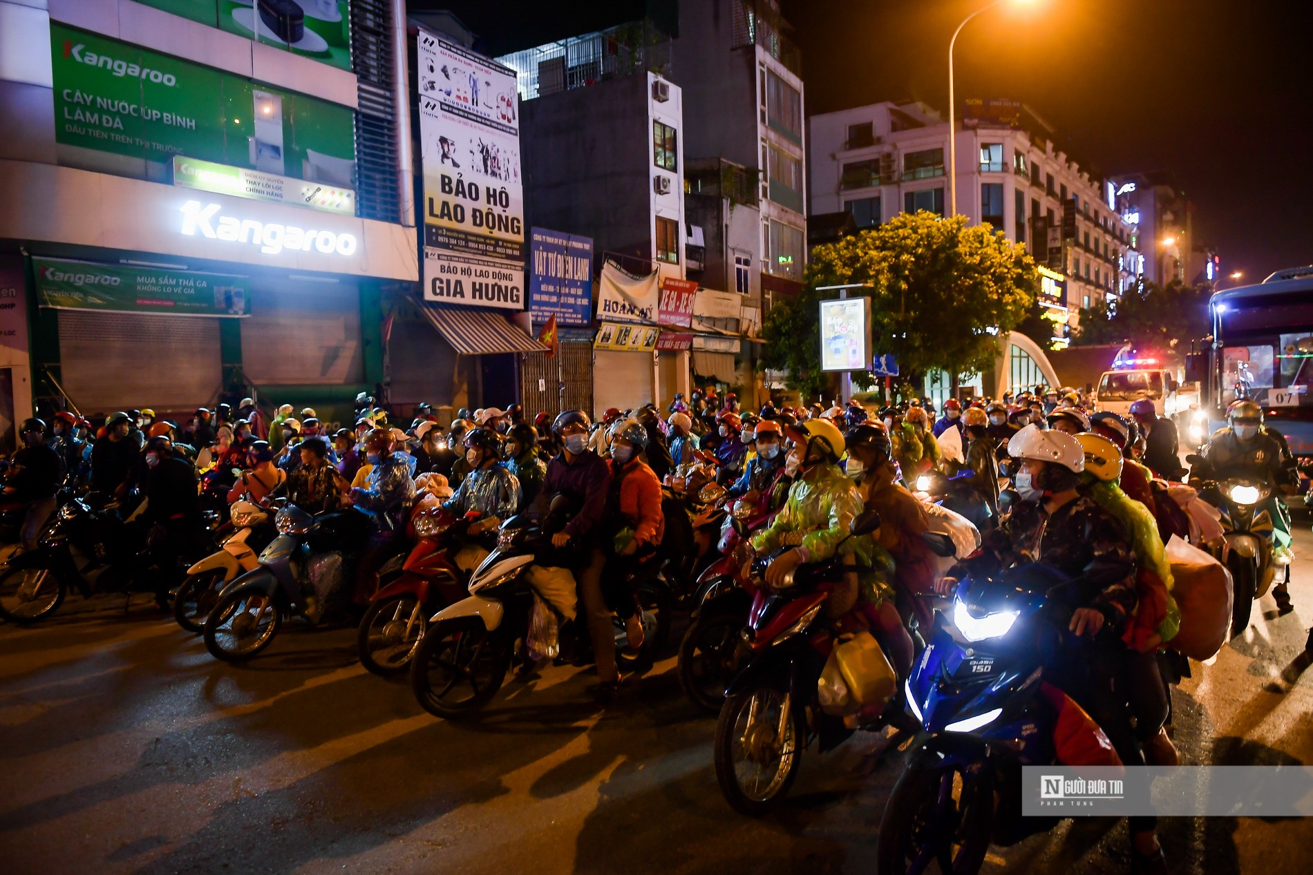 Kinh tế vĩ mô - Hơn 2,2 triệu lao động rời thành phố về quê (Hình 2).