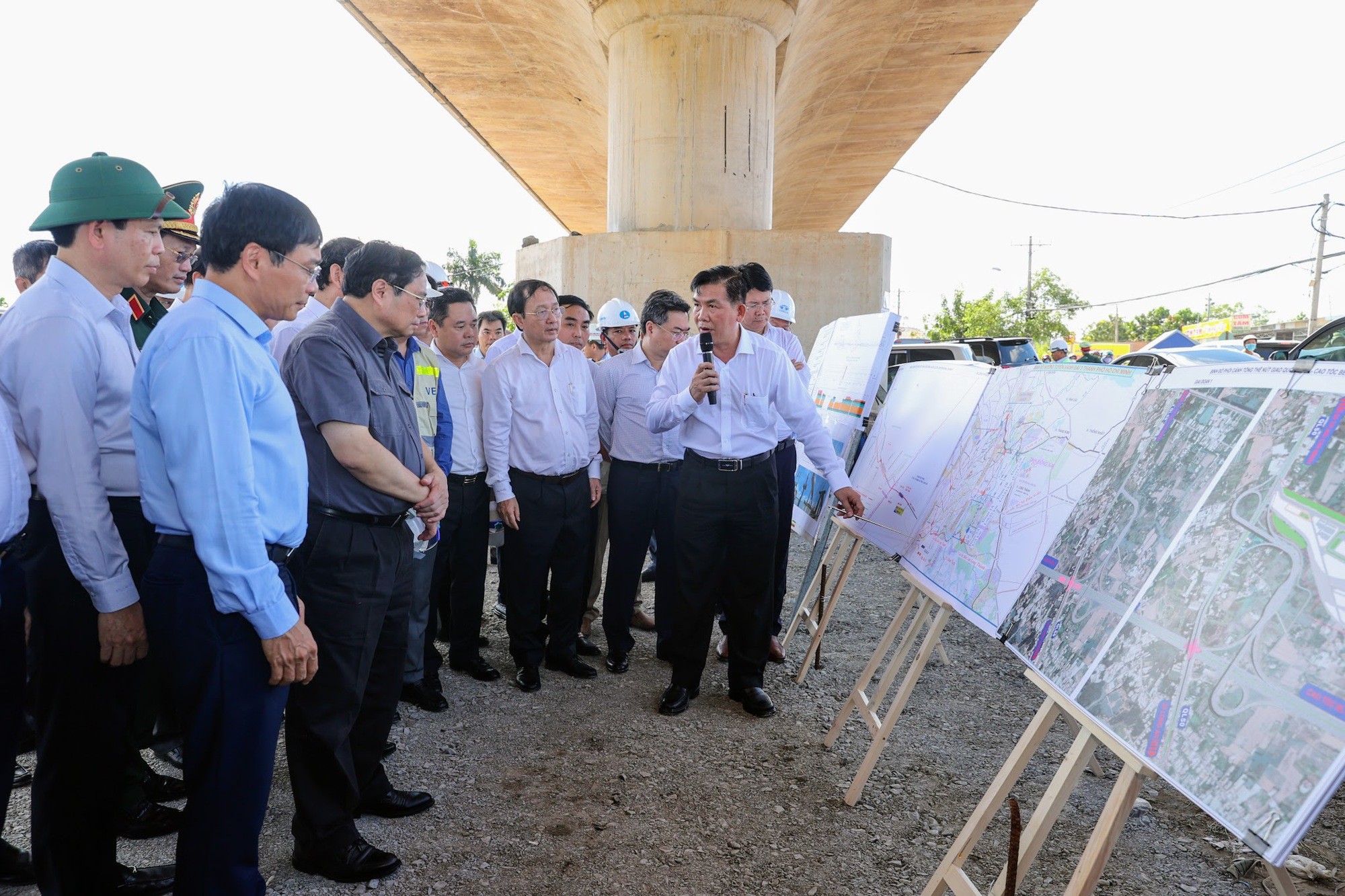 Tiêu điểm - Thủ tướng: Gỡ vướng đầu tư công cho Tp.HCM, “chúng ta cùng giải quyết” (Hình 2).