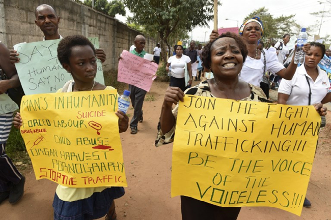 nạn buôn bán trẻ em ở Nigeria