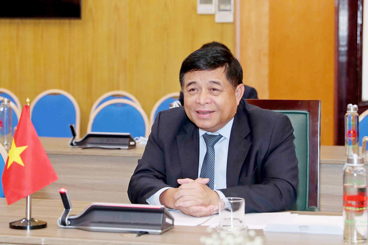 Bộ trưởng Nguyễn Chí Dũng