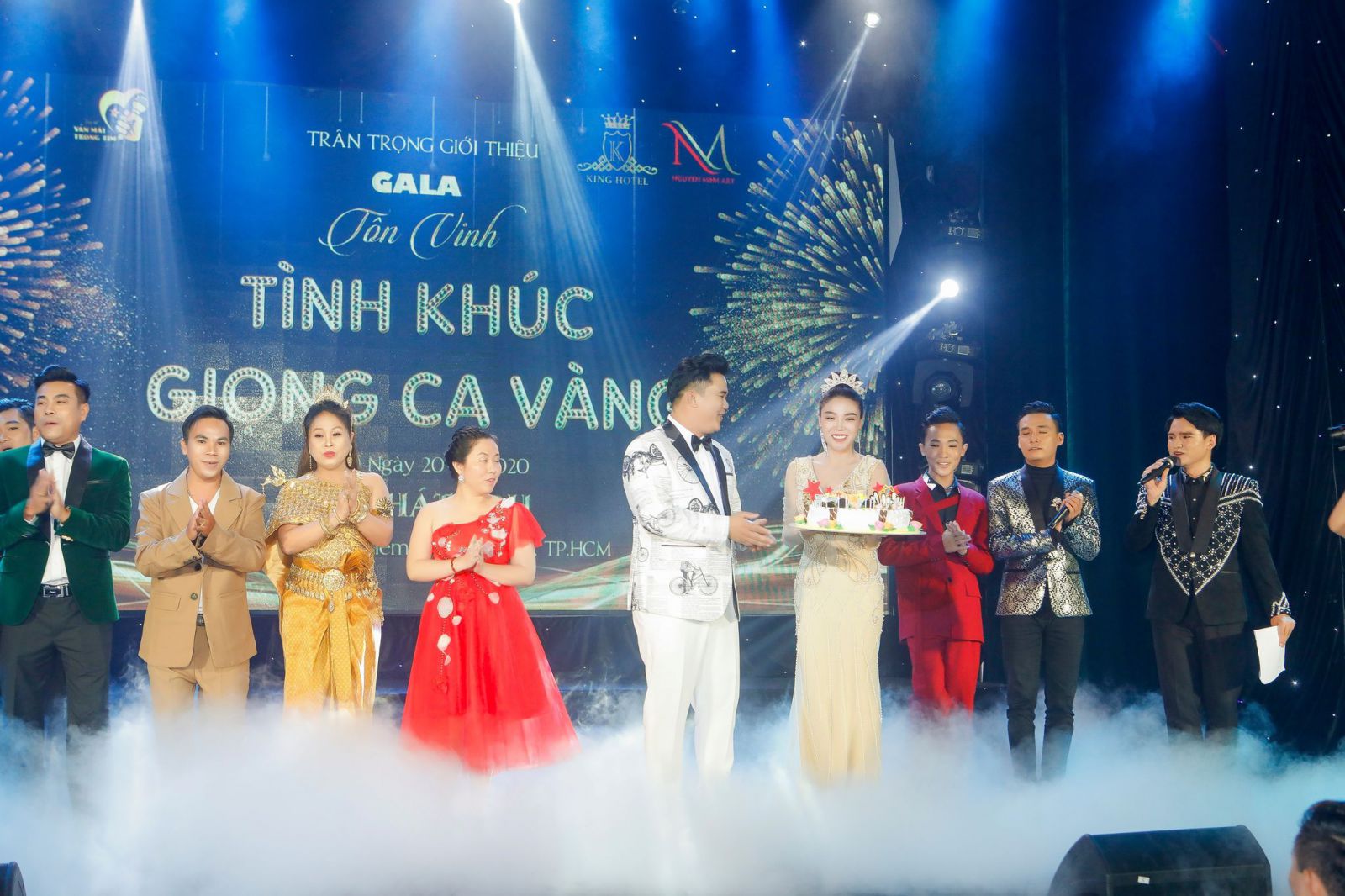 Xã hội - Đêm gala 'Tôn vinh Tình khúc Giọng Ca Vàng' sống lại niềm đam mê (Hình 12).