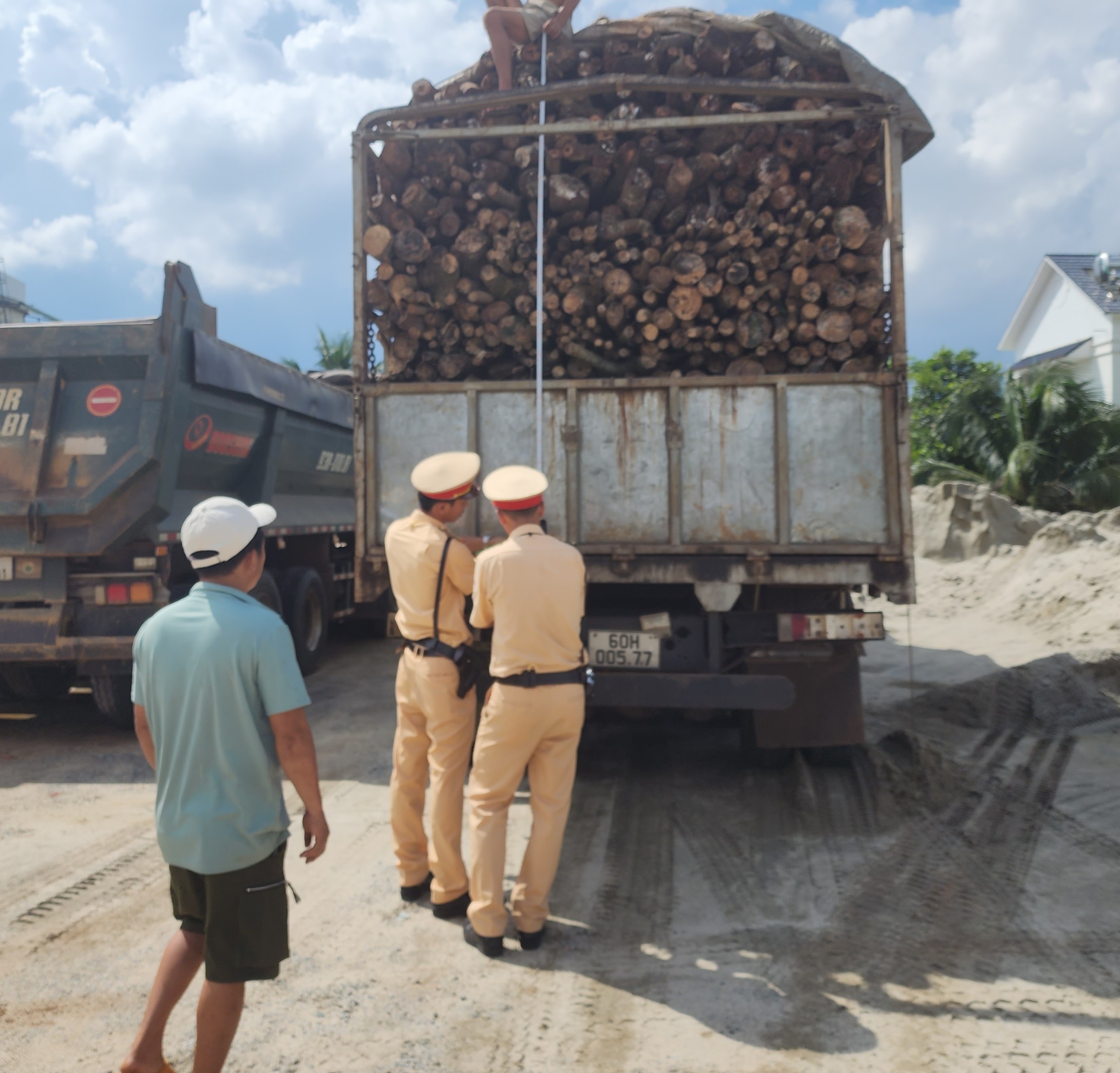 Dân sinh - Bình Phước: Thượng tôn pháp luật để xây dựng văn hóa giao thông an toàn