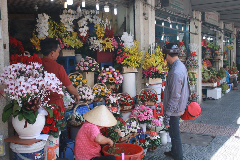 Thị trường hoa dịp lễ 8/3: Cửa hàng hoa online 'ăn nên làm ra' (Hình 10).