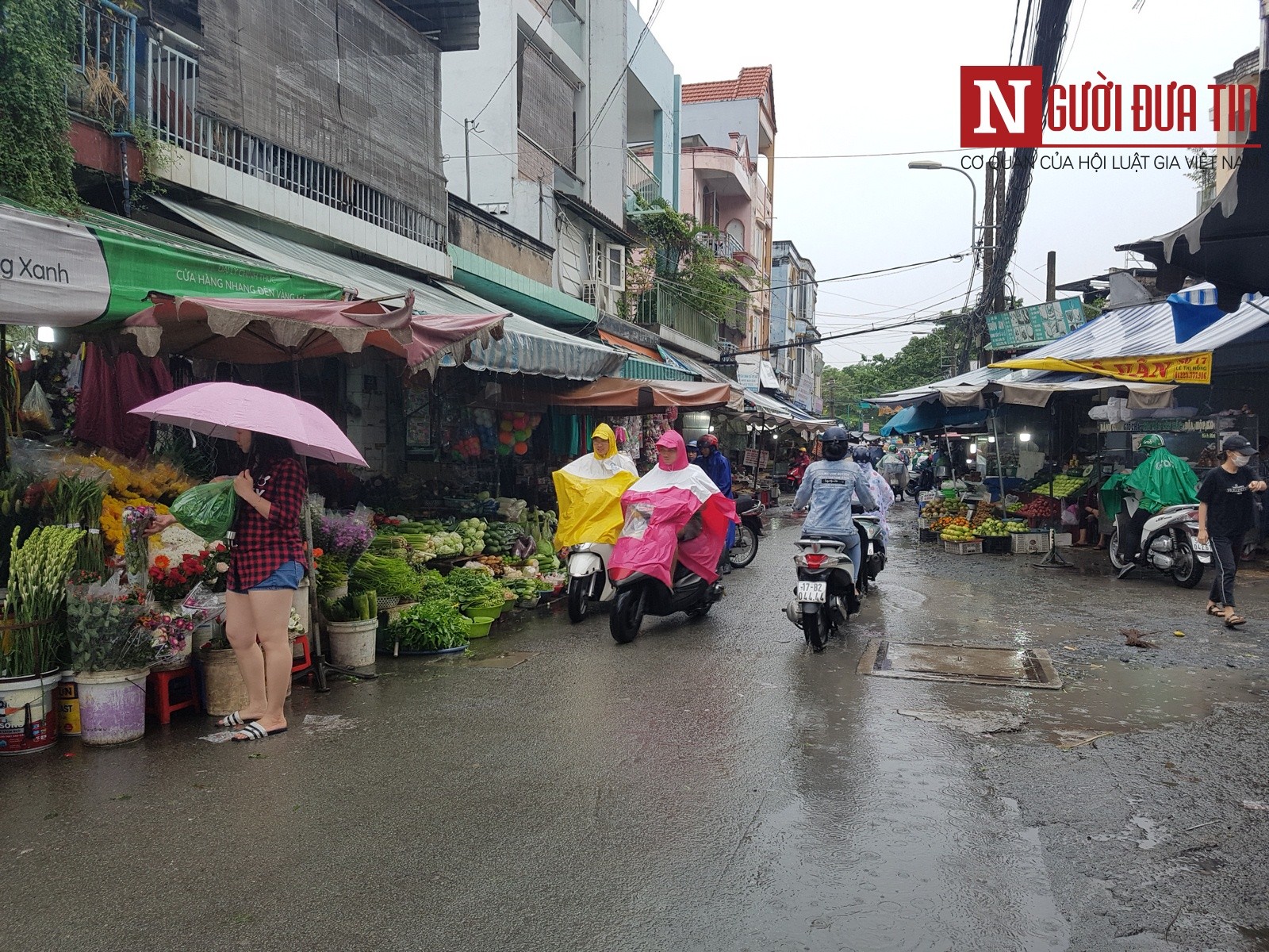 Tin nhanh - TP.HCM: Dự báo chiều và tối nay sẽ có mưa to, có khả năng xảy ra lốc xoáy (Hình 3).