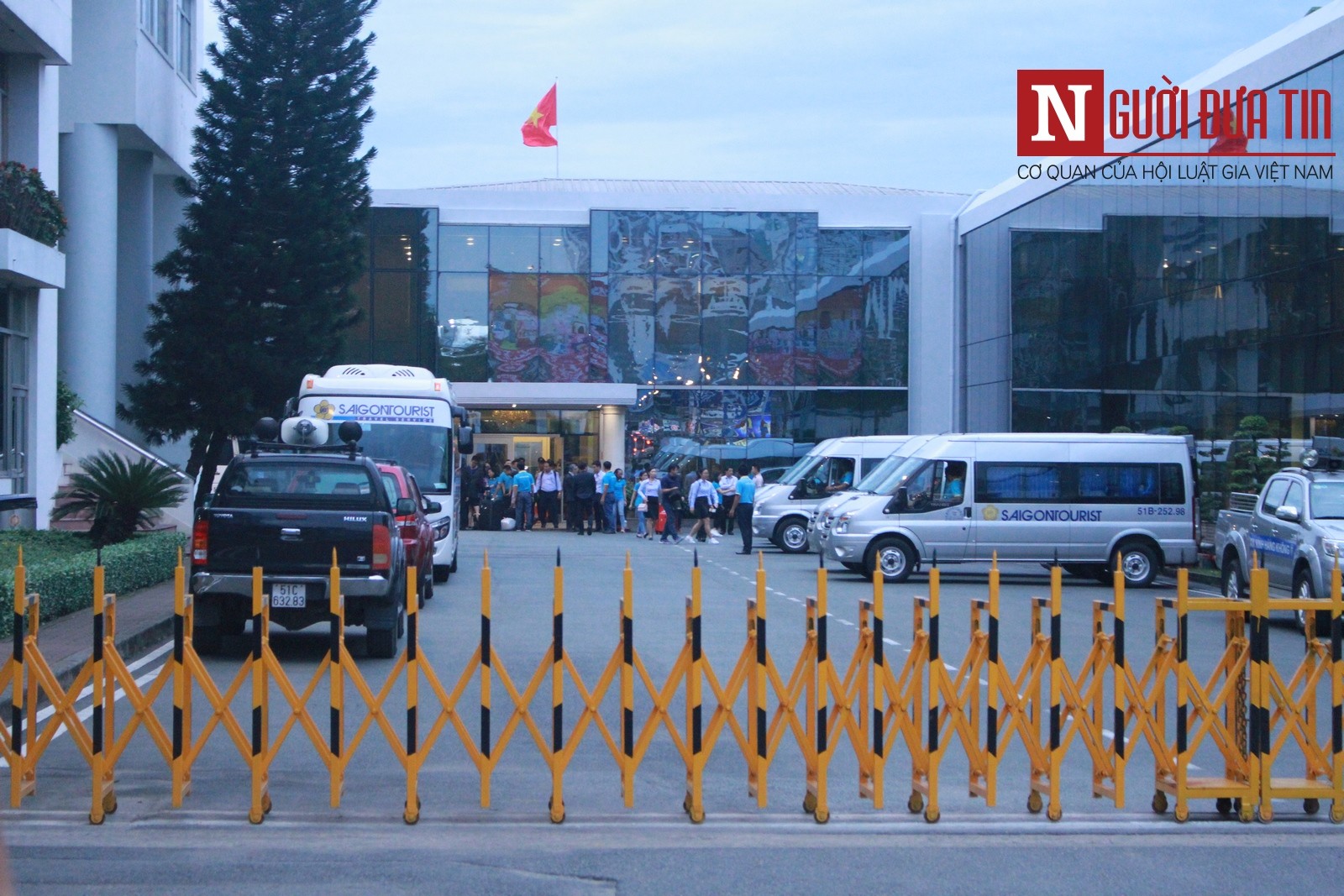 Tin nhanh - Hình ảnh đầu tiên về 9 du khách Việt trên xe bị đánh bom ở Ai Cập vừa về nước an toàn (Hình 7).