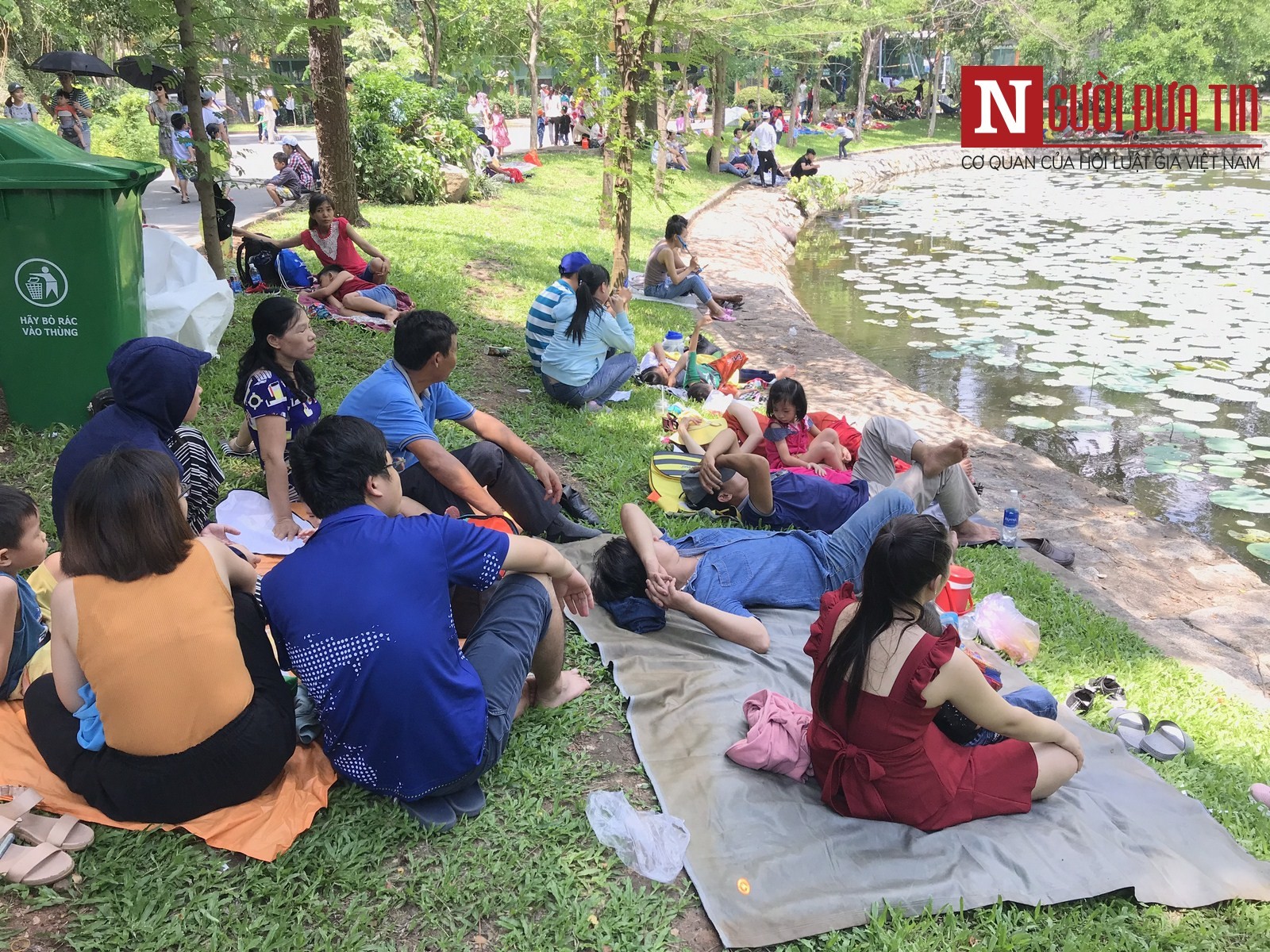 Tin nhanh - TP.HCM: Người dân chen chân vui chơi tránh nóng ở Thảo Cầm Viên vào dịp nghỉ lễ (Hình 5).