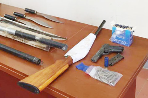 Ph&aacute;p luật - Lạng Sơn: Bắt 23 đối tượng d&ugrave;ng hung kh&iacute; v&agrave; s&uacute;ng hỗn chiến nhau giữa phố (H&igrave;nh 2).