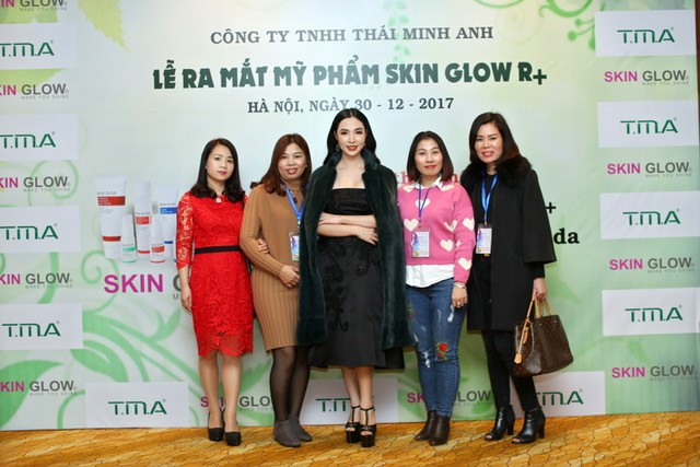 Cần biết - Á hoàng Nguyễn Nhung: Từ chuyên gia làm đẹp tới đại sứ thương hiệu Skin Glow (Hình 2).