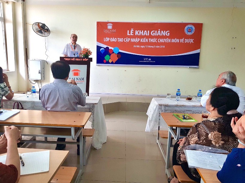 Đại học Đại Nam khai giảng khóa đầu tiên đào tạo, cập nhật kiến thức chuyên môn về Dược (Hình 3).