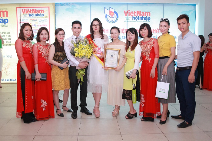 Mother & Care và Phidias lọt top 100 sản phẩm tốt nhất cho gia đình, trẻ em năm 2018 (Hình 5).