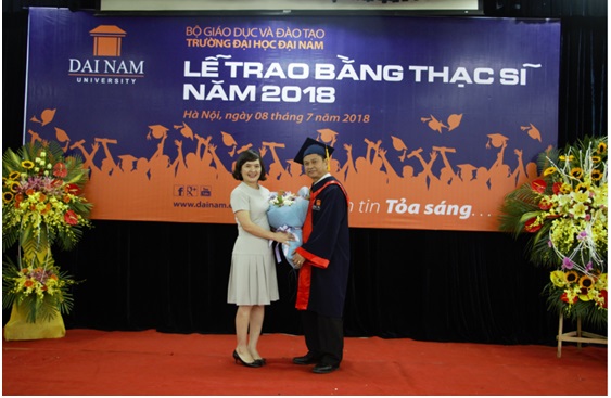 Đại học Đại Nam đã tổ chức long trọng buổi lễ trao bằng Thạc sĩ (Hình 4).