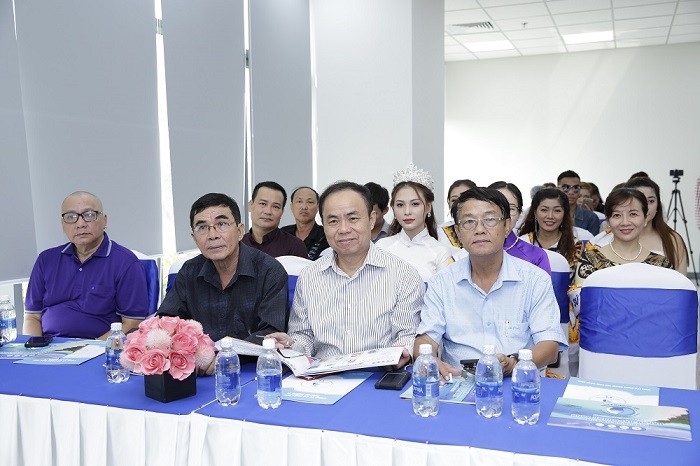 Truyền thông - “Hành trình tìm kiếm Đại sứ Đại dương xanh” qua lời chia sẻ của Nhà báo Trần Bá Dung
