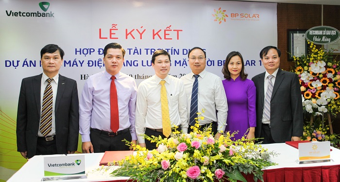 Tài chính - Ngân hàng - Vietcombank ký kết hợp đồng tín dụng tài trợ 785 tỷ đồng cho dự án điện mặt trời BP Solar 1 (Hình 2).