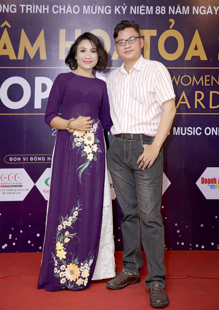 Truyền th&ocirc;ng - Gi&aacute;m đốc truyền th&ocirc;ng L&ecirc; Phạm - Mở l&ograve;ng để y&ecirc;u thương nhiều hơn (H&igrave;nh 7).