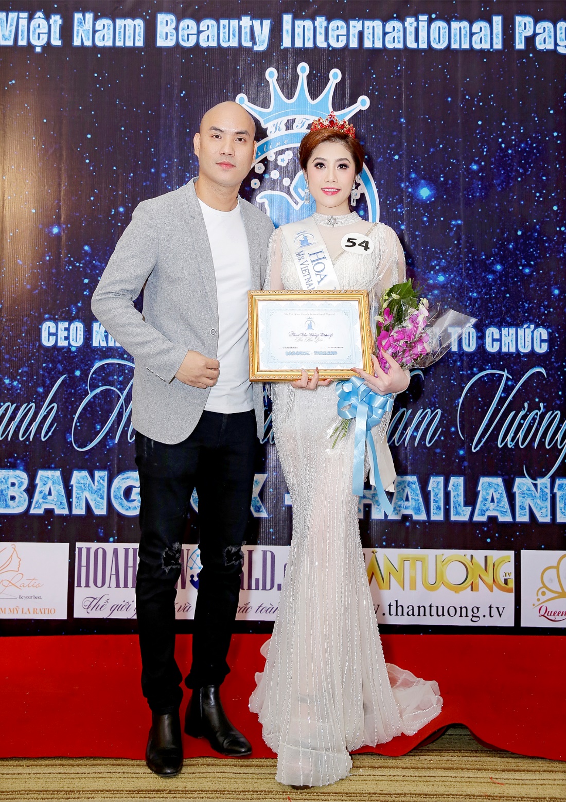 Truyền th&ocirc;ng - Khoảnh khắc Hoa hậu Linh Trang &ndash; Quỳnh Nhi đăng quang Ms Việt Nam Beauty International Pageant 2018 (H&igrave;nh 4).