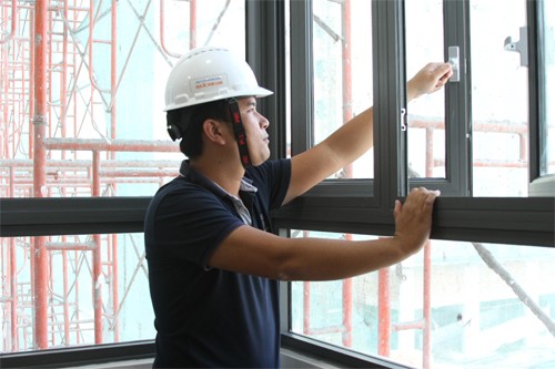 Bất động sản - Người mua dự án Him Lam Phú An tham quan căn hộ thực tế (Hình 6).