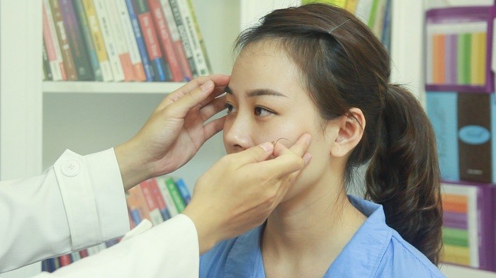 Thương hiệu - Điểm đặc biệt trong kỹ thuật cắt mí nâng cơ tại viện thẩm mỹ D’Vincy  (Hình 3).