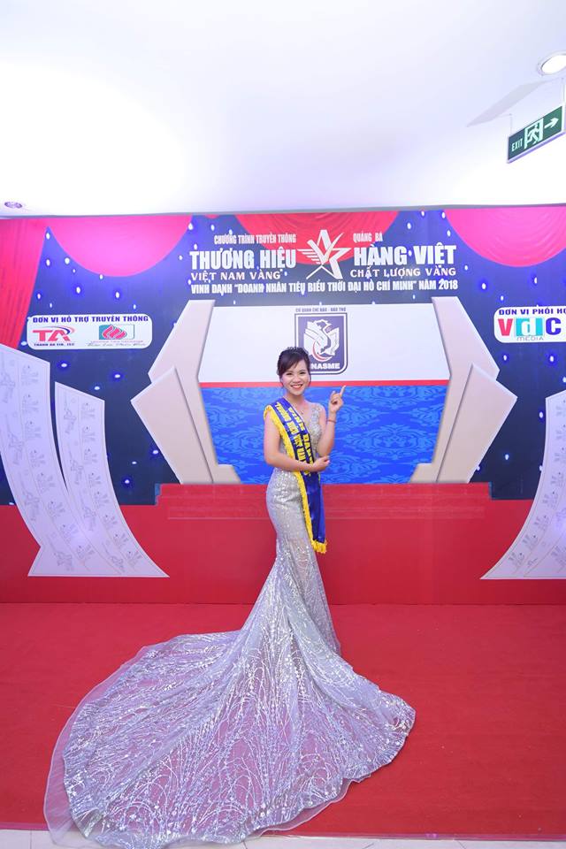 Truyền thông - Cô nàng 9X chia sẻ cách mua xe, xây nhà, nắm giữ 3 sổ tiết kiệm sau 1 năm bán hàng online (Hình 3).