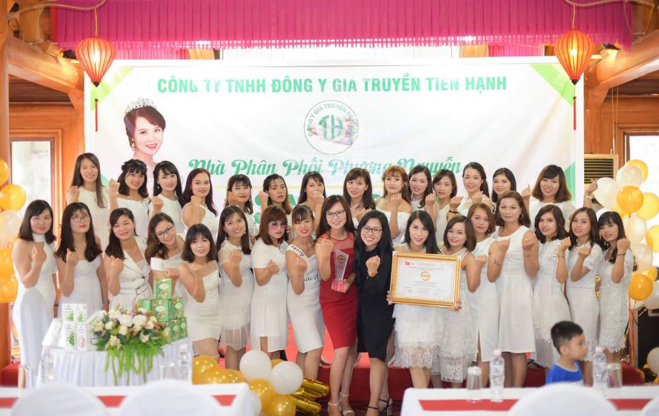 Truyền thông - Cô nàng 9X chia sẻ cách mua xe, xây nhà, nắm giữ 3 sổ tiết kiệm sau 1 năm bán hàng online (Hình 4).