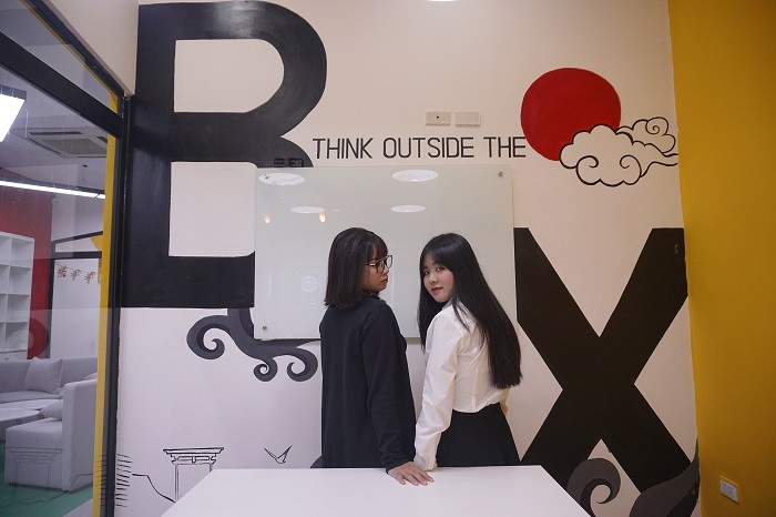 Thương hiệu - Ngỡ ngàng trung tâm luyện thi tiếng Anh mà tưởng như Co-working Space (Hình 3).