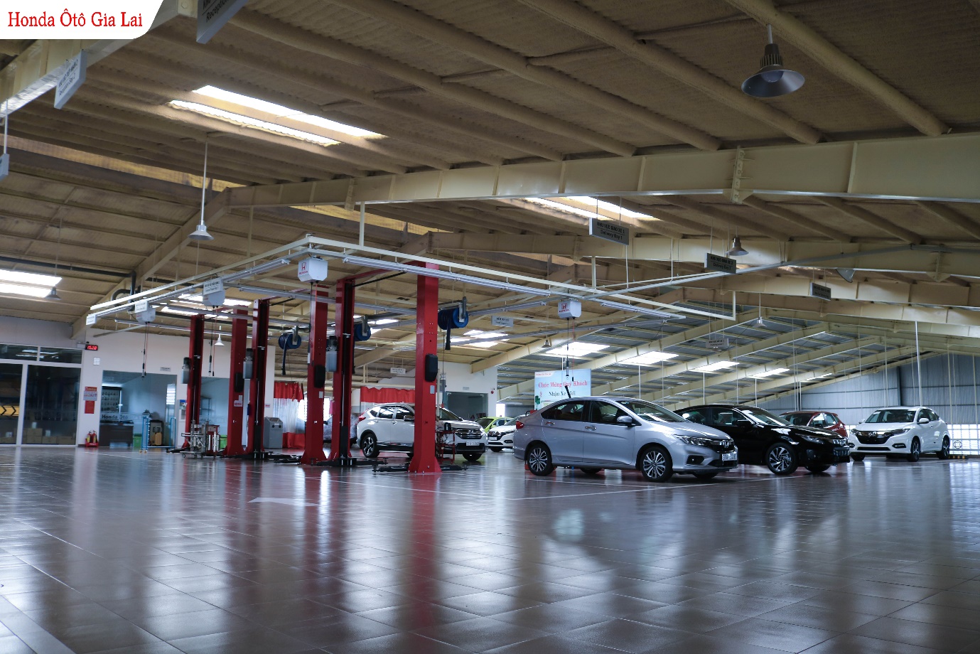 Thương hiệu - Dịch vụ Honda Ôtô Gia Lai: Lịch sự – Nhiệt tình – Chuyên nghiệp – Trách nhiệm