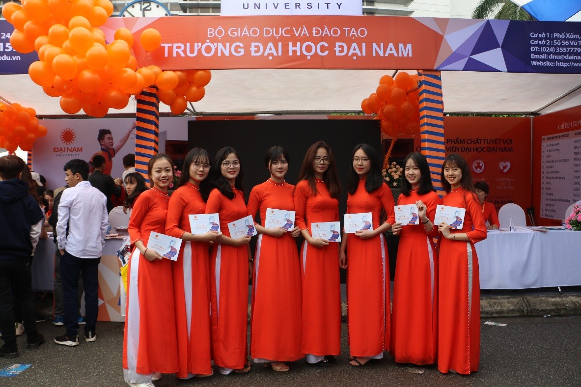 Truyền thông - Tư vấn tuyển sinh 2019: Phụ huynh cũng cần được hướng nghiệp (Hình 8).