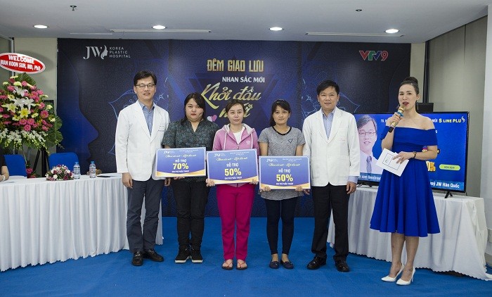 Truyền thông - Lộ diện hội đồng chuyên môn “khủng” của Nhan sắc mới - Khởi đầu mới mùa 2 (Hình 3).