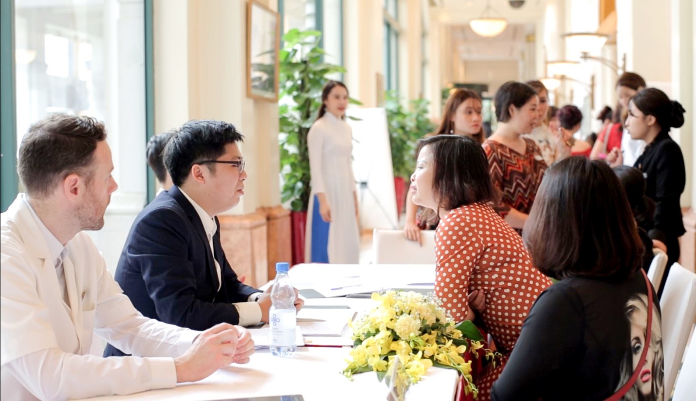 Truyền thông - Ngập tràn cảm xúc trong buổi Hội thảo giảm béo quốc tế 2019 của Thẩm mỹ Quốc tế Khaan