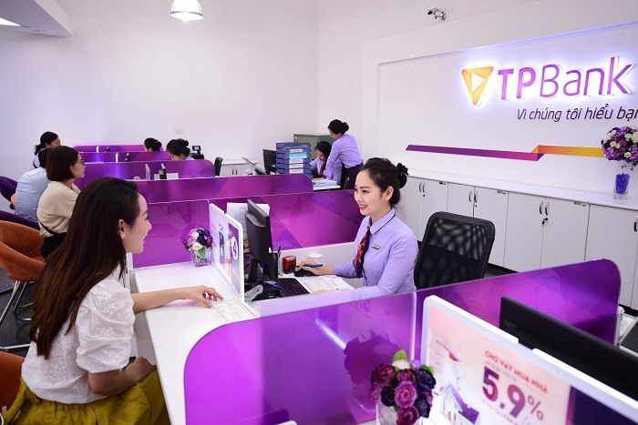 Truyền thông - Bật mí bí mật đằng sau sự chỉn chu, thanh lịch của giao dịch viên TPBank (Hình 2).