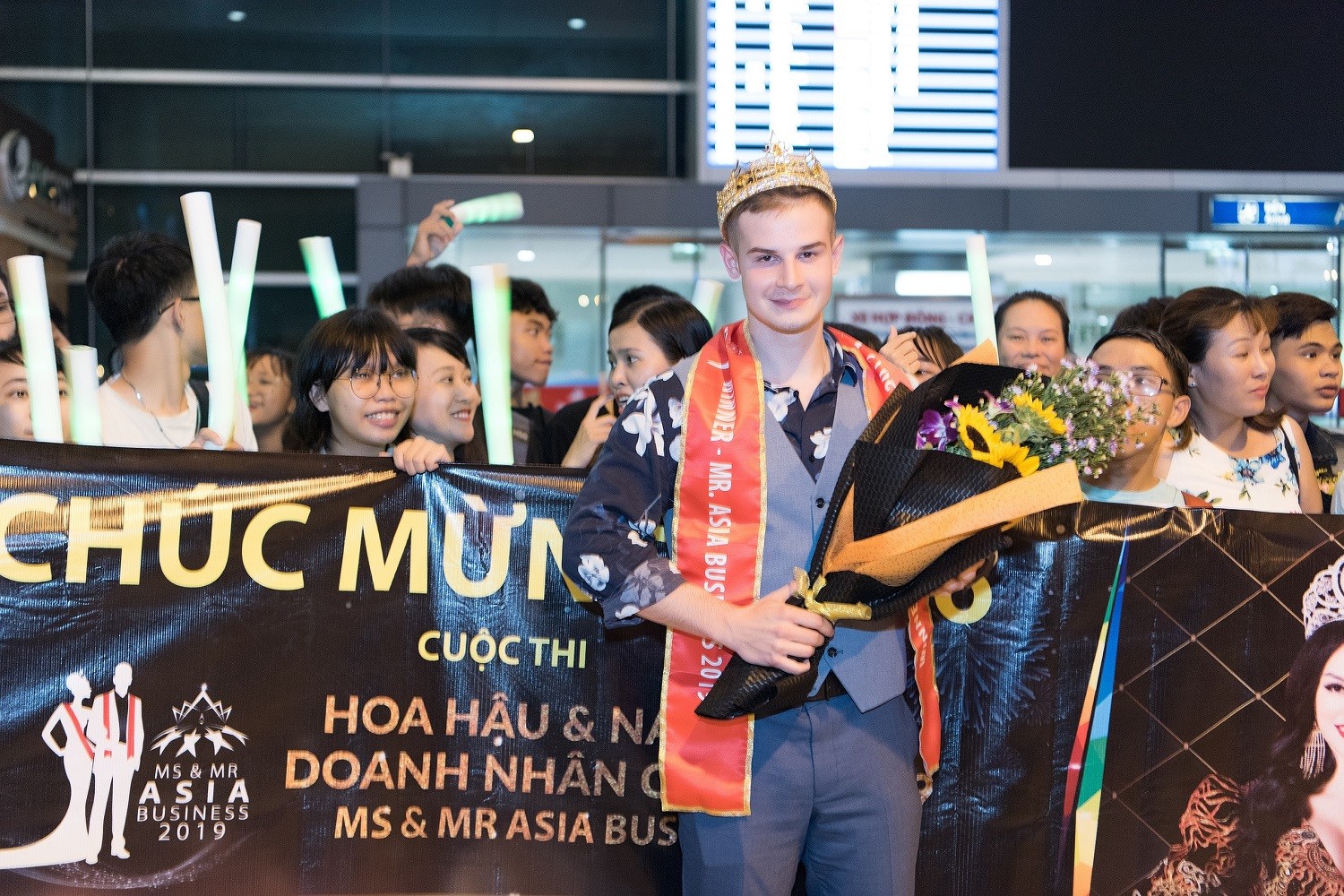 Cần biết - Eduard Ivanov xuất sắc đăng quang ngôi vị cao nhất tại Ms & Mr Asia Business 2019 (Hình 5).