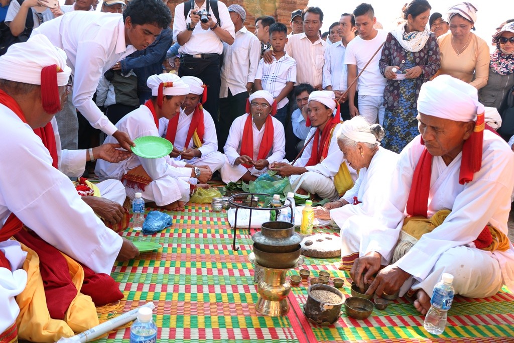 Văn hoá - Đồng bào Chăm tại tỉnh Ninh Thuận rộn ràng đón lễ hội Katê 2018 (Hình 4).