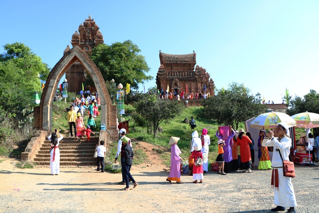 Văn hoá - Đồng bào Chăm tại tỉnh Ninh Thuận rộn ràng đón lễ hội Katê 2018 (Hình 5).