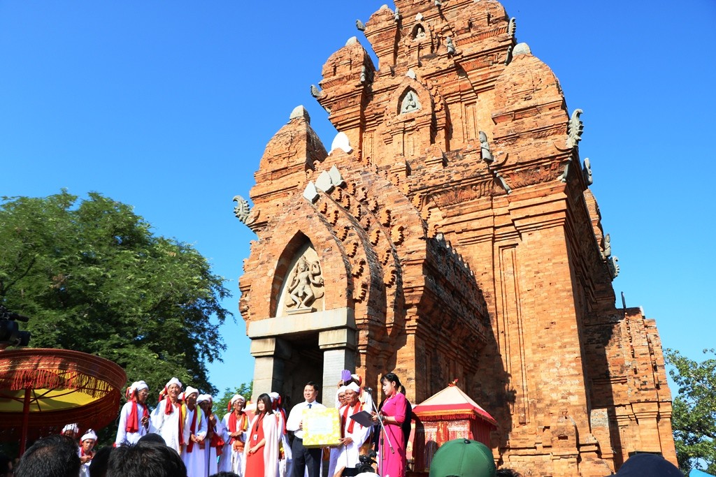 Văn hoá - Đồng bào Chăm tại tỉnh Ninh Thuận rộn ràng đón lễ hội Katê 2018 (Hình 9).