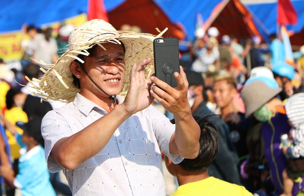 Văn hoá - Ninh Thuận: Sôi nổi lễ hội đua thuyền rồng mừng Xuân Kỷ Hợi 2019 (Hình 9).