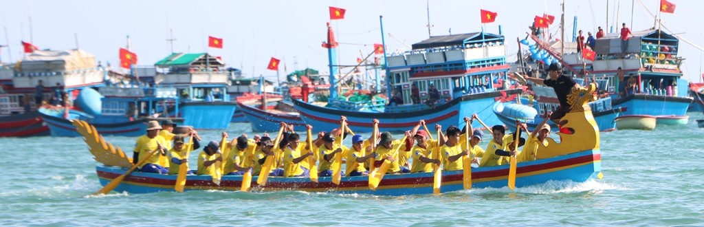 Văn hoá - Ninh Thuận: Sôi nổi lễ hội đua thuyền rồng mừng Xuân Kỷ Hợi 2019 (Hình 11).