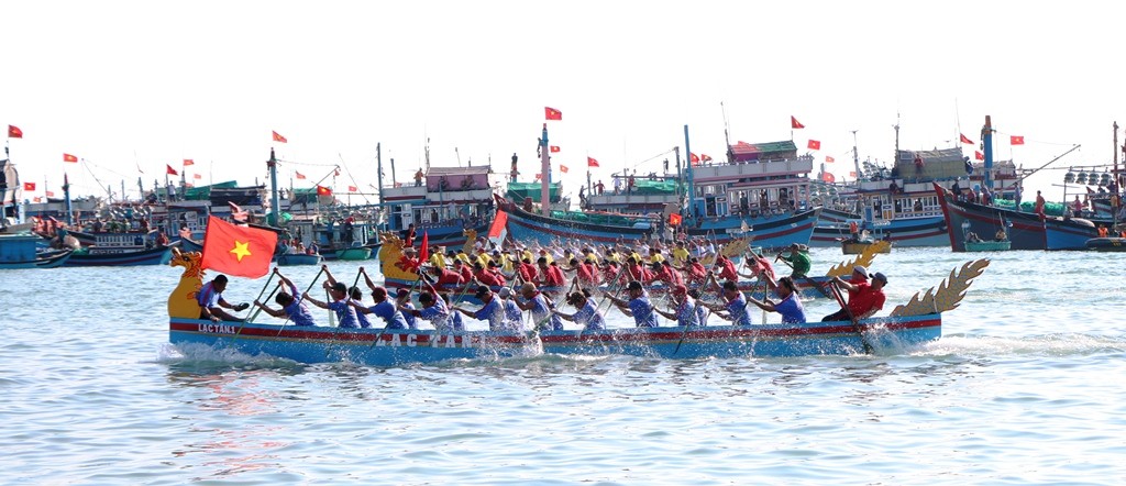 Văn hoá - Ninh Thuận: Sôi nổi lễ hội đua thuyền rồng mừng Xuân Kỷ Hợi 2019 (Hình 12).