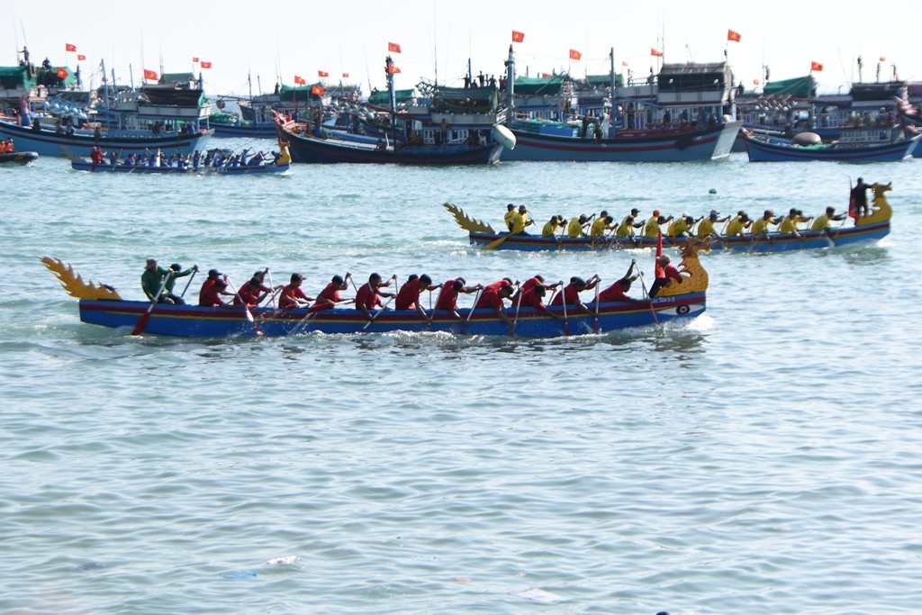 Văn hoá - Ninh Thuận: Sôi nổi lễ hội đua thuyền rồng mừng Xuân Kỷ Hợi 2019 (Hình 15).