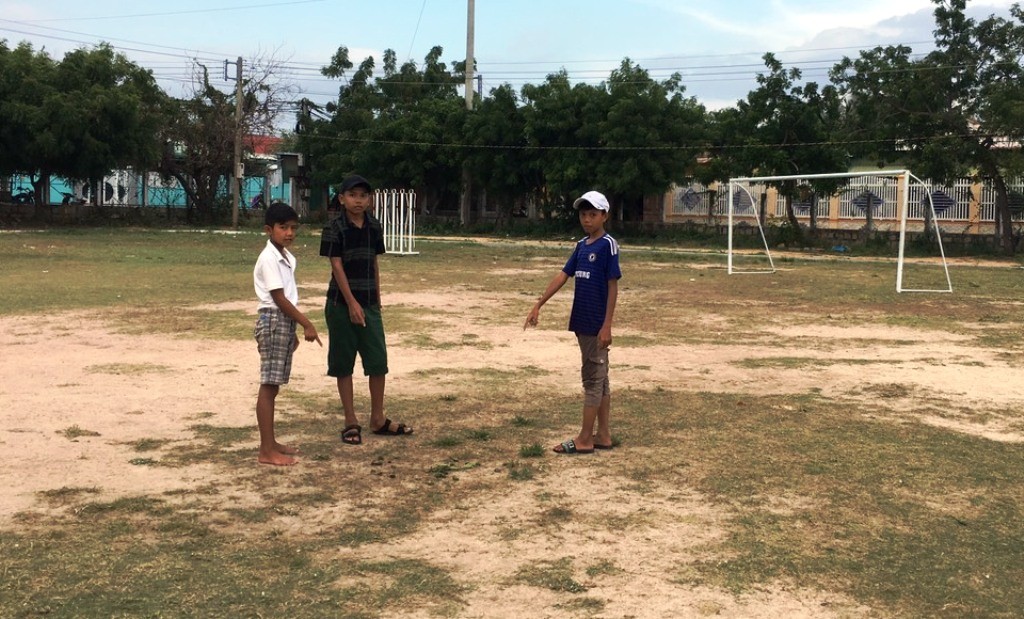 Dân sinh - Tận mắt chứng kiến bạn bị sét đánh tử vong khi chơi đá bóng: Lời cảnh báo trong mùa mưa (Hình 2).