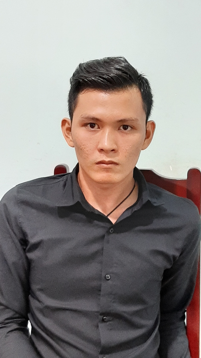 An ninh - Hình sự - Ninh Thuận: Đột kích quán bar lúc rạng sáng, công an phát hiện hơn 50 người dương tính với ma túy