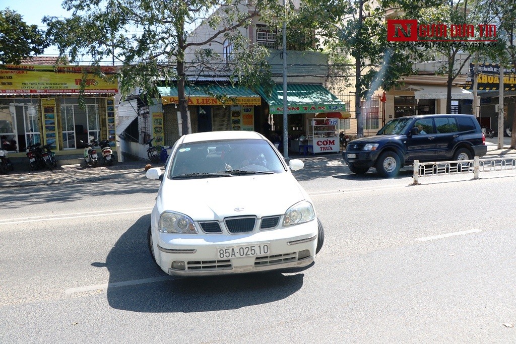 Dân sinh - Chùm ảnh: Những 'cái bẫy' chết người từ dải phân cách hư hỏng ở Ninh Thuận (Hình 17).