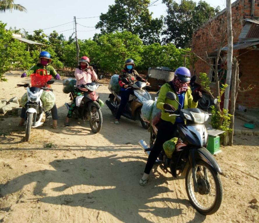 Tin nhanh - Những tấm lòng thơm thảo ở khu cách ly thôn Văn Lâm 3 (Hình 6).