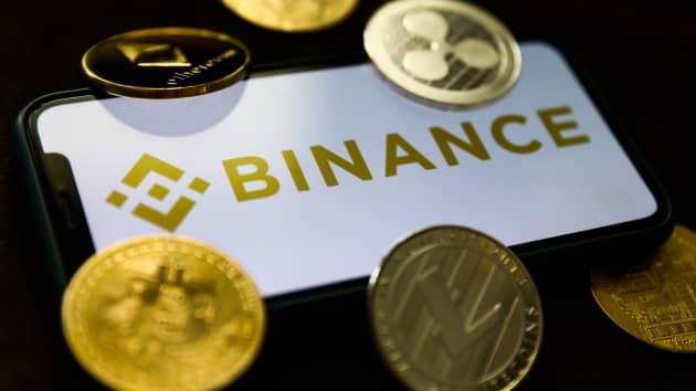 Thế giới - Sàn giao dịch Binance từ chối việc chặn tất cả người dùng Nga