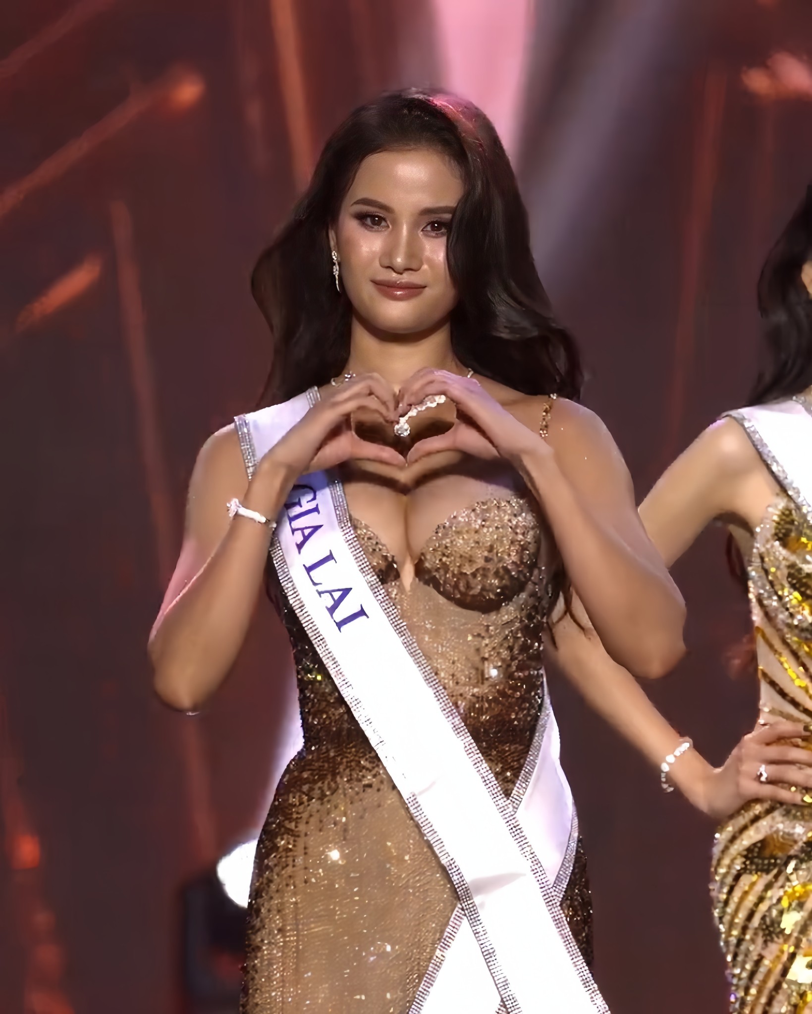 Giải trí - Bùi Quỳnh Hoa đăng quang Miss Universe Vietnam 2023 (Hình 2).