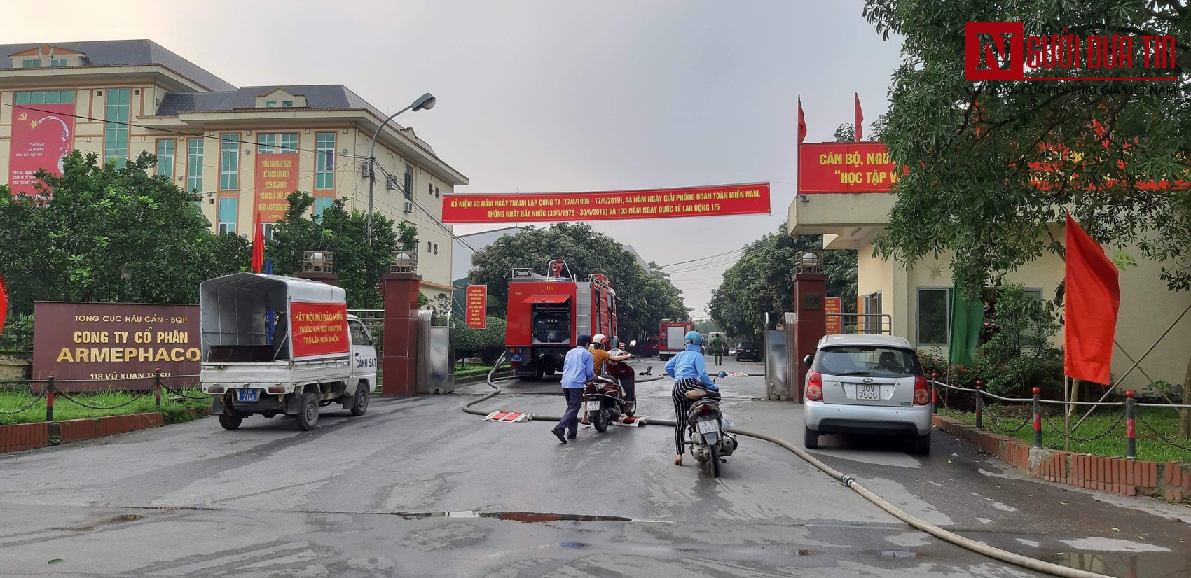 Tin nhanh - Cháy lớn tại công ty dược phẩm Armephaco Hà Nội lúc rạng sáng (Hình 3).