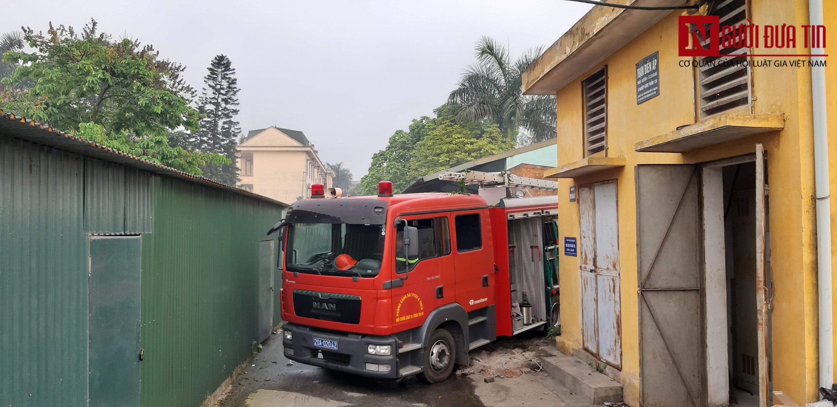 Tin nhanh - Cháy lớn tại công ty dược phẩm Armephaco Hà Nội lúc rạng sáng (Hình 4).