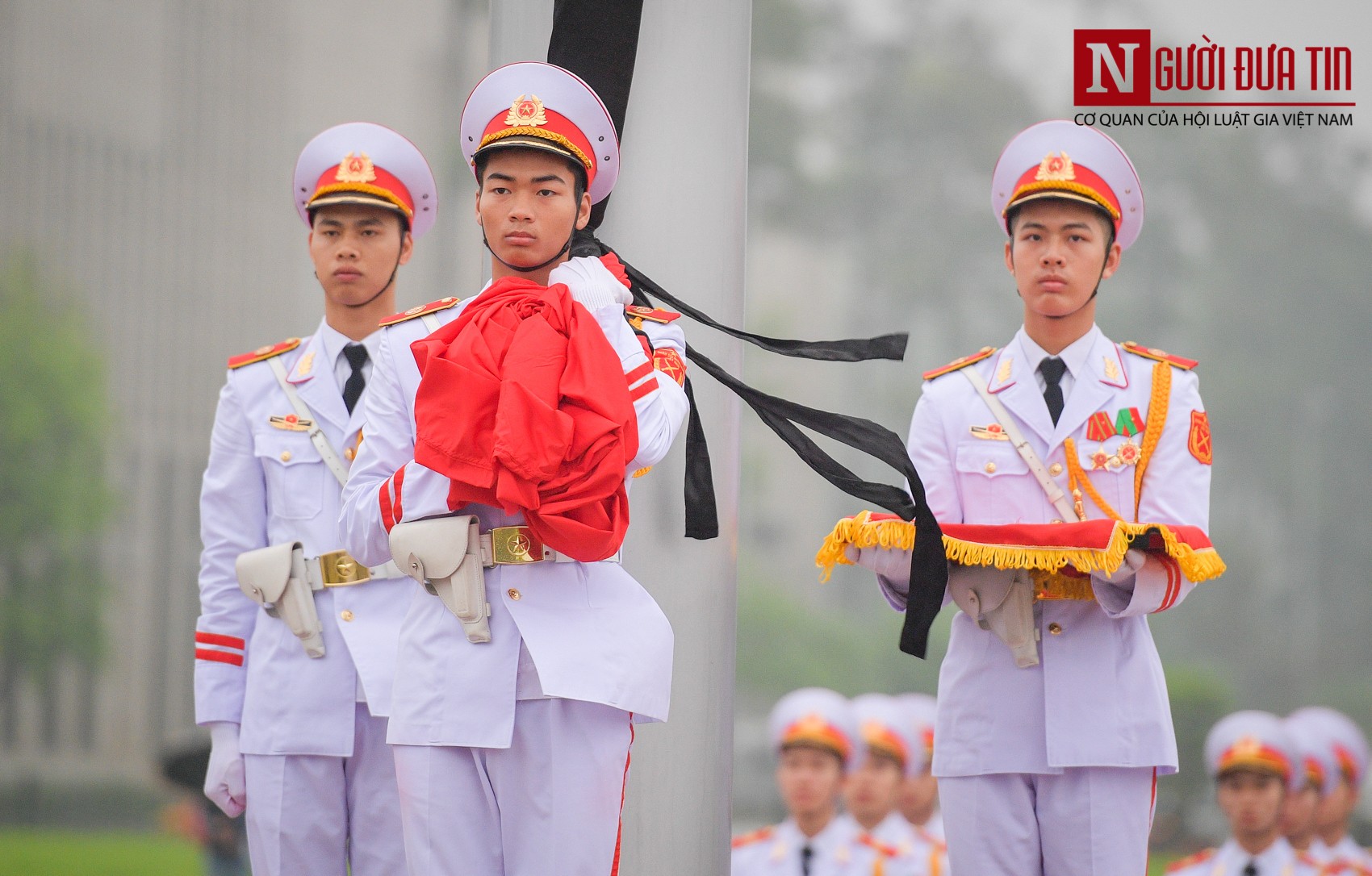 Xã hội - Lễ thượng cờ rủ Quốc tang Nguyên Chủ tịch nước Lê Đức Anh (Hình 7).